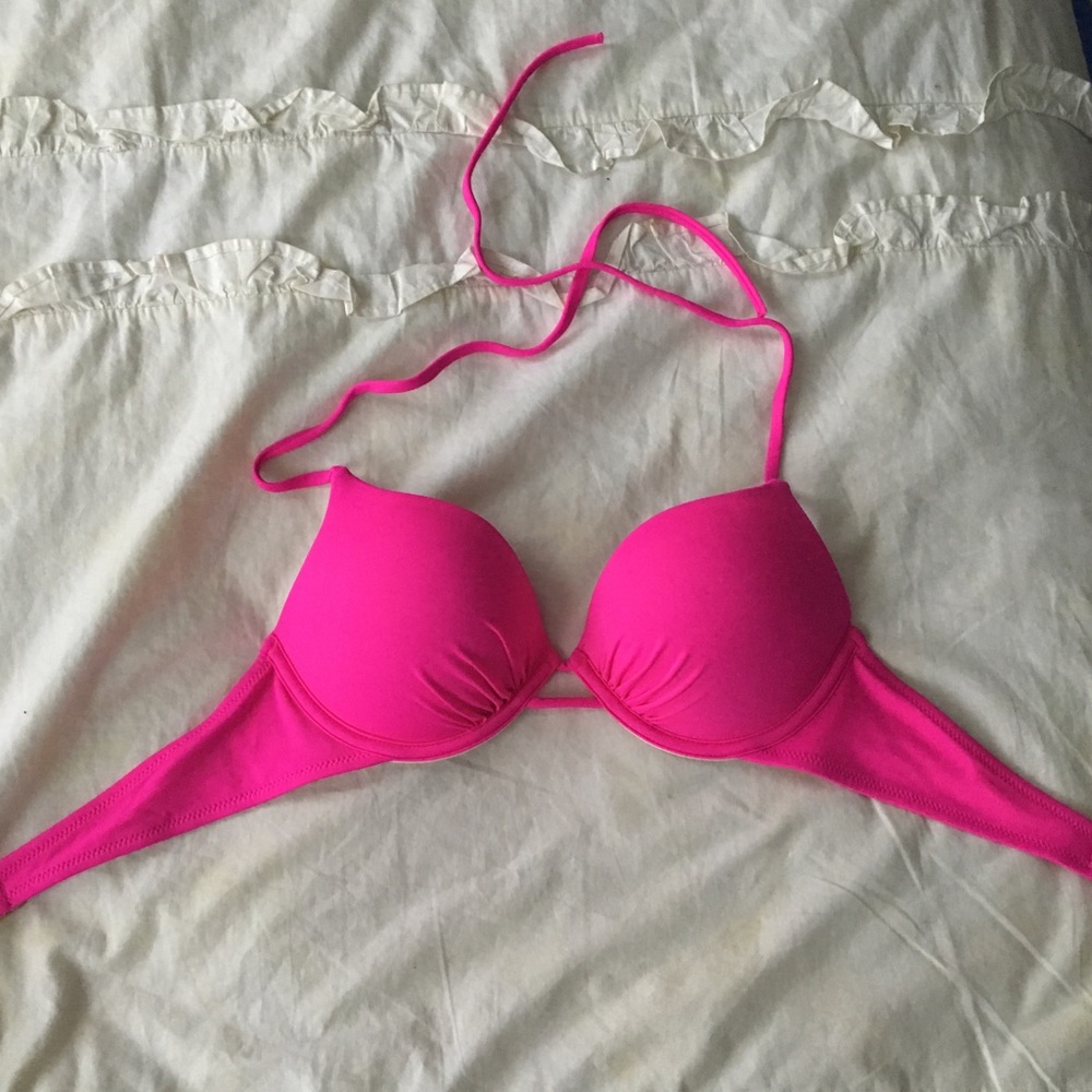 Victoria’s Secret bombshell bikini top size 34B